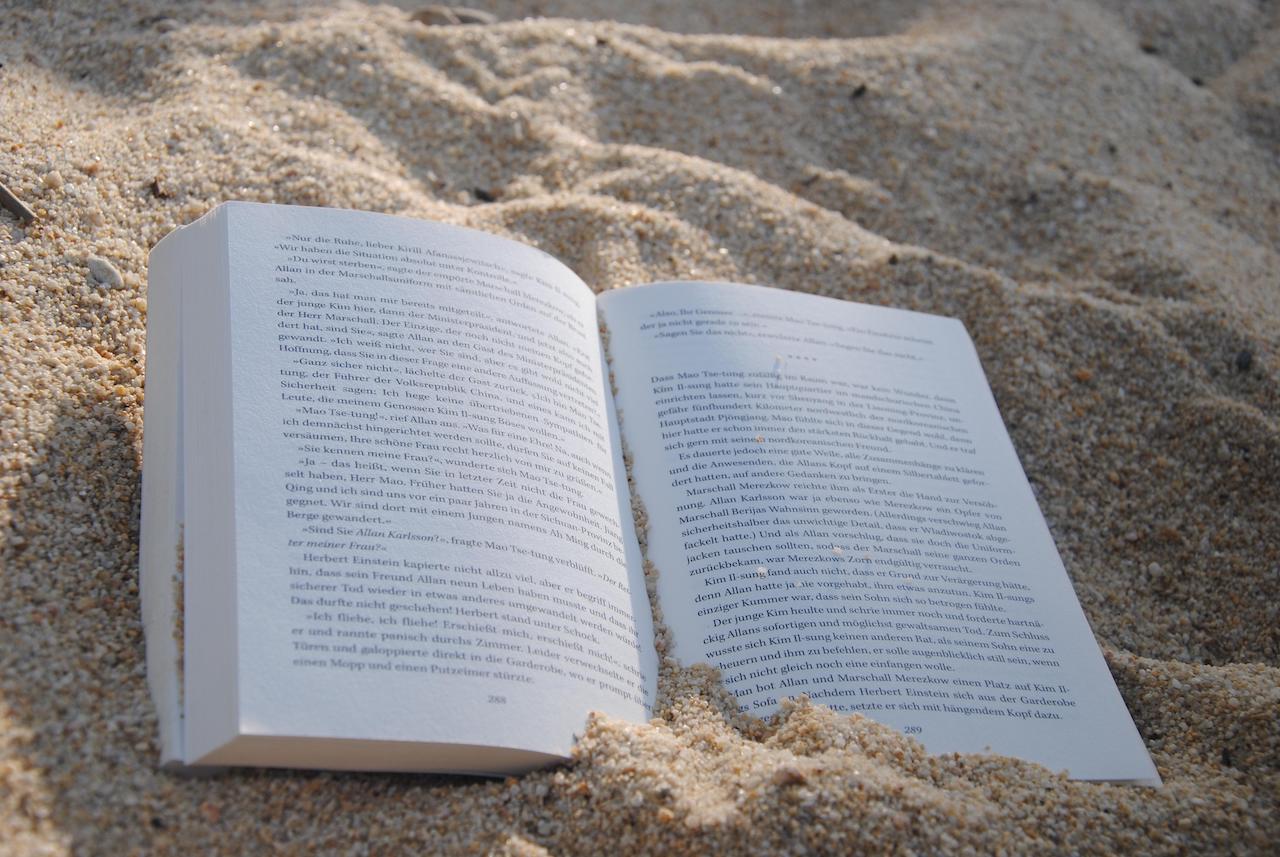 a-book-1549589